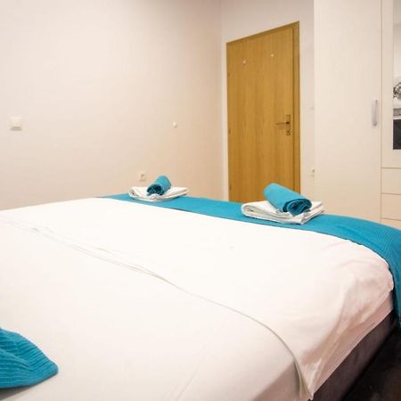 Apartment Cvita Free Beach Parking Makarska Kültér fotó
