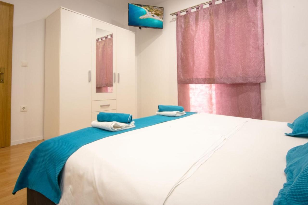 Apartment Cvita Free Beach Parking Makarska Kültér fotó