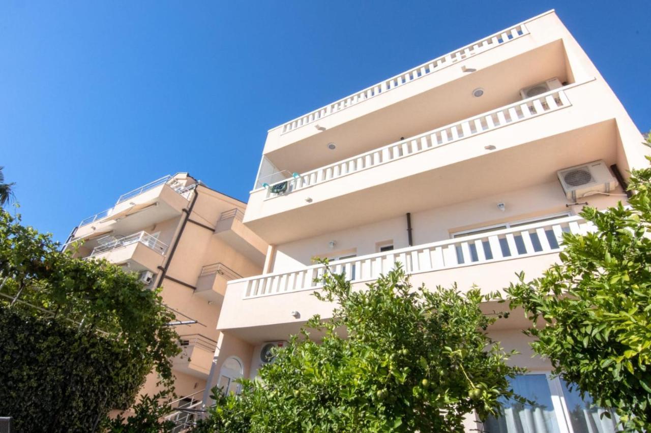 Apartment Cvita Free Beach Parking Makarska Kültér fotó